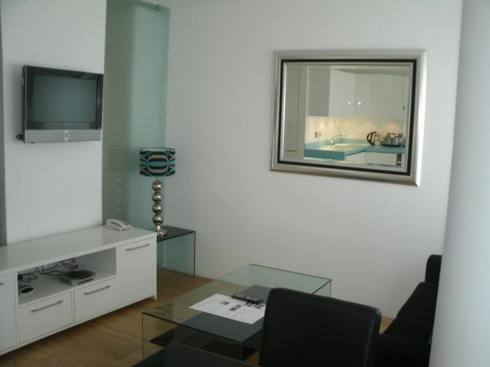 Tower Bridge London Apartments Exterior photo